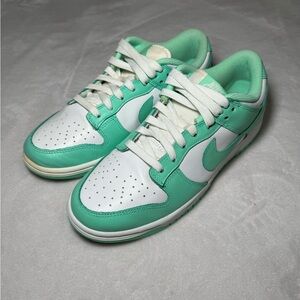 Nike Dunk Low Green Glow